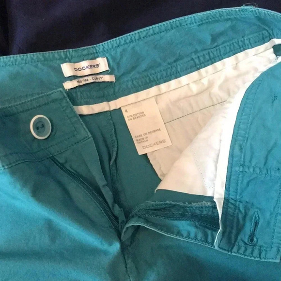 Dockers Teal shorts‎ - Picture 8 of 10